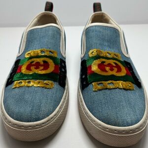 GUCCI Kura Denim Logo Embroidered Mens Slip On Sneakers